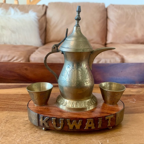 Vintage Kuwait Brass Dallah - Picture 2 of 5